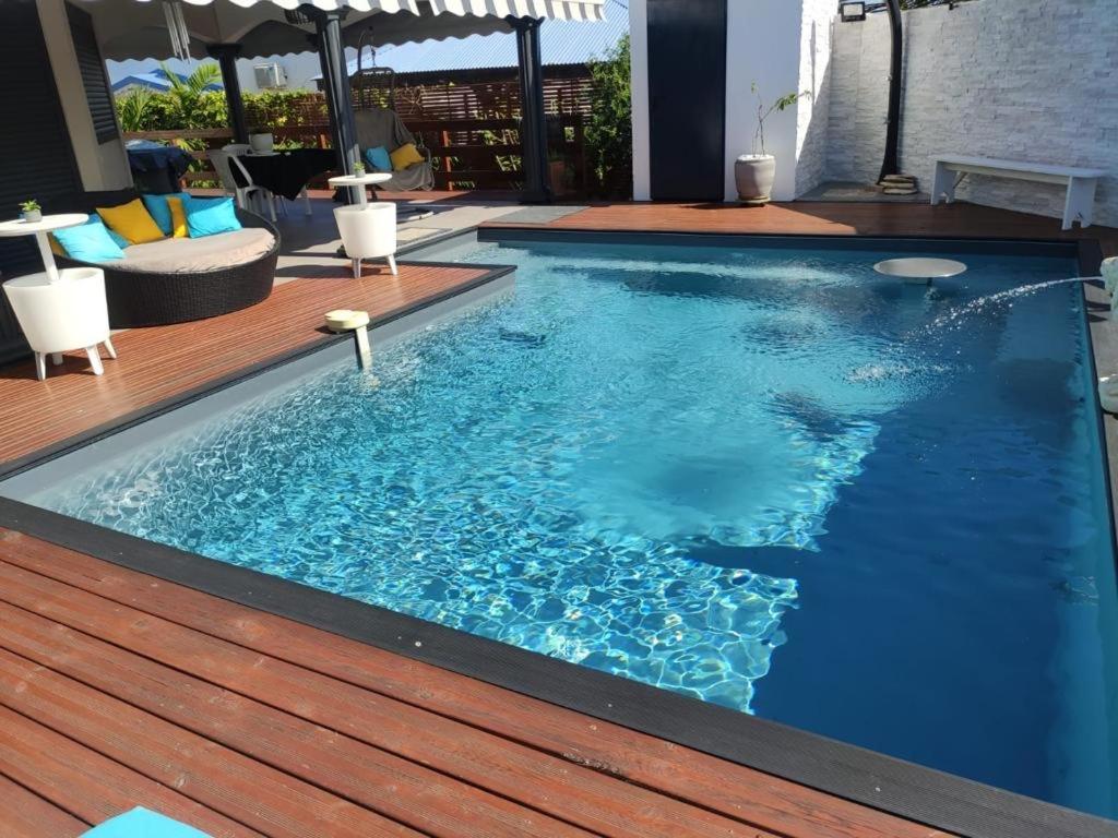 Zannanna F1 De Charme Tout Equipe Le Moule Avec Piscine エクステリア 写真